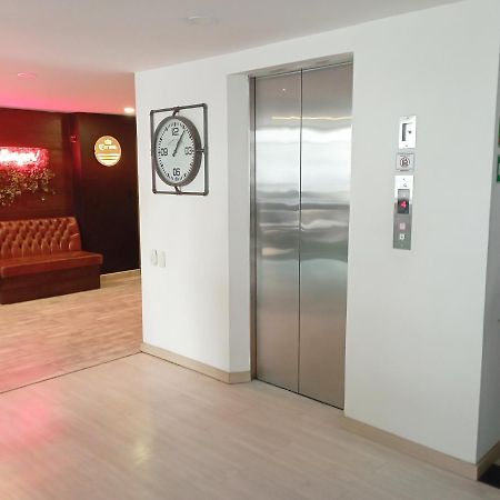 Apartasuite Laureles Cmc Меделин Екстериор снимка